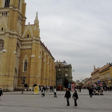 Filinhome Zmaj Jovina Suite Novi Sad Extérieur photo